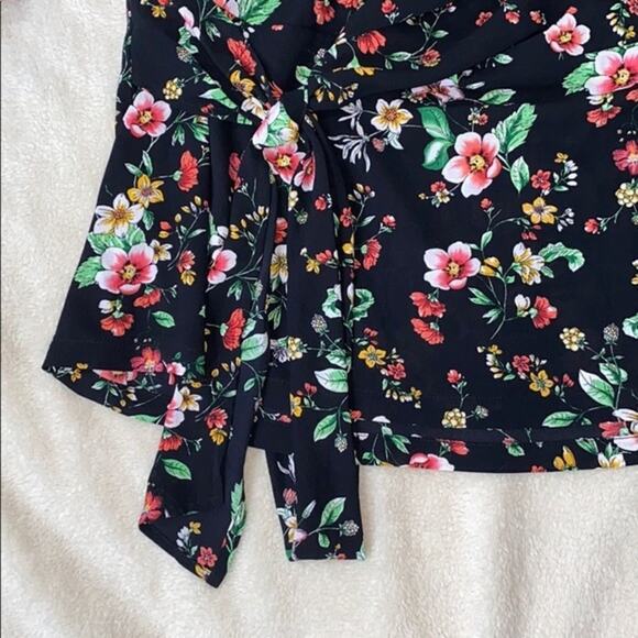 Gibson Side Tie Floral Blouse | Sz L - Picture 4 of 5